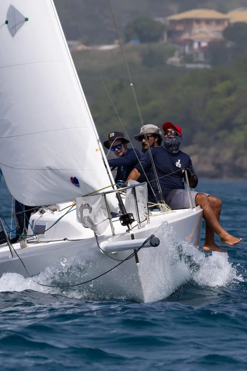 join-us-intro-grenada sailing vacations